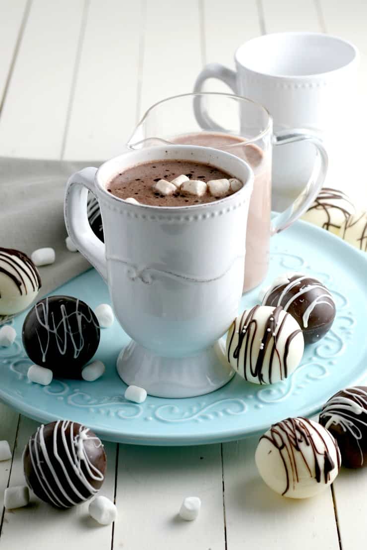 SIMPLE Hot Chocolate Bombs